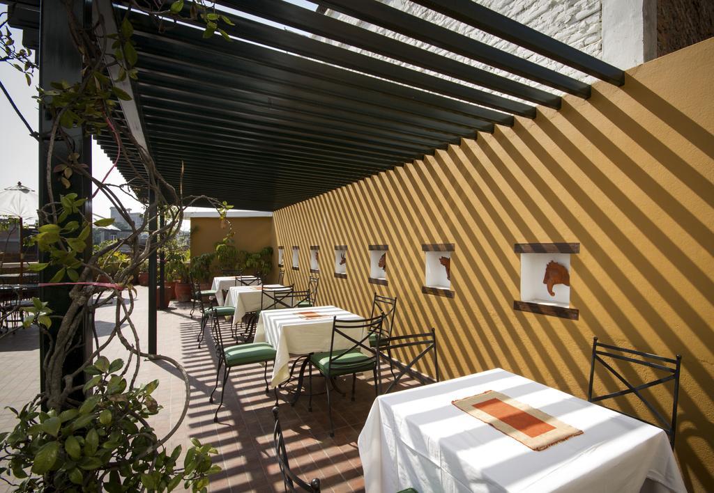Hotel Ambassador By Ace Hotels Kathmandu Exterior foto